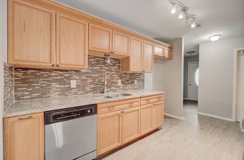 Building Photo - 13614 Larkbrook St