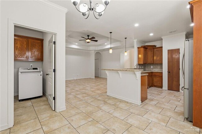 Building Photo - 3121 Whitewing Ave