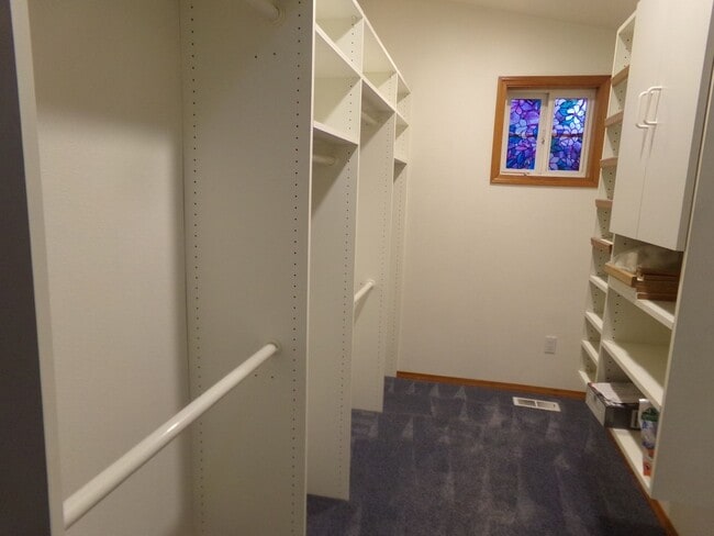 Building Photo - 1 BR, 1 BA ADU ~WATER/SEWER/GARBAGE/ELECTRIC INCLUDED!