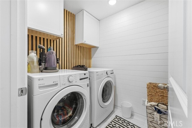 Building Photo - 155 Spectacle