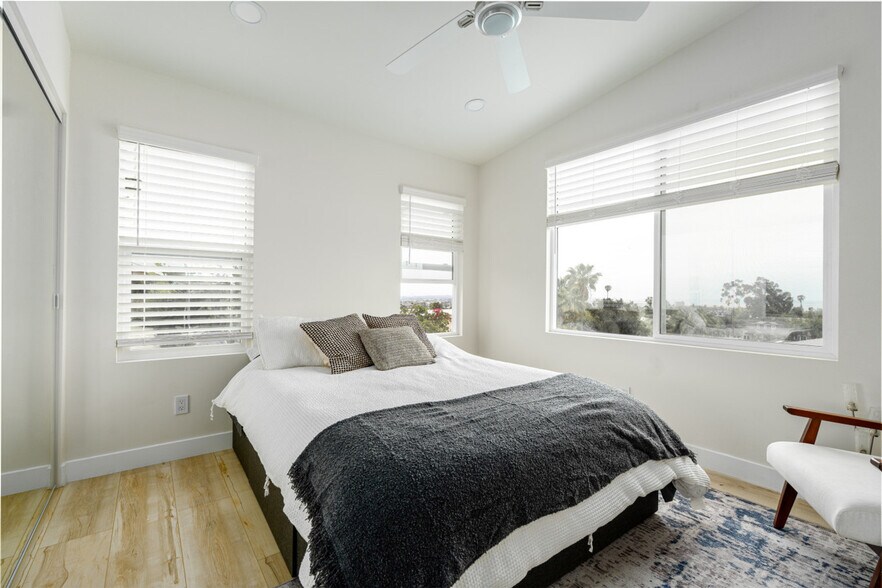 Building Photo - 5021 Foothill Blvd