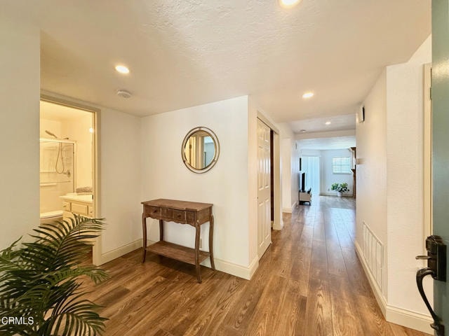 Building Photo - 615 Island View Cir