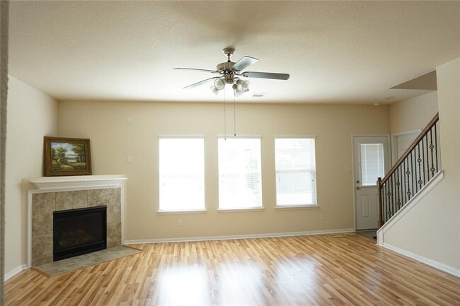 Building Photo - 10615 Chestnut Path Way