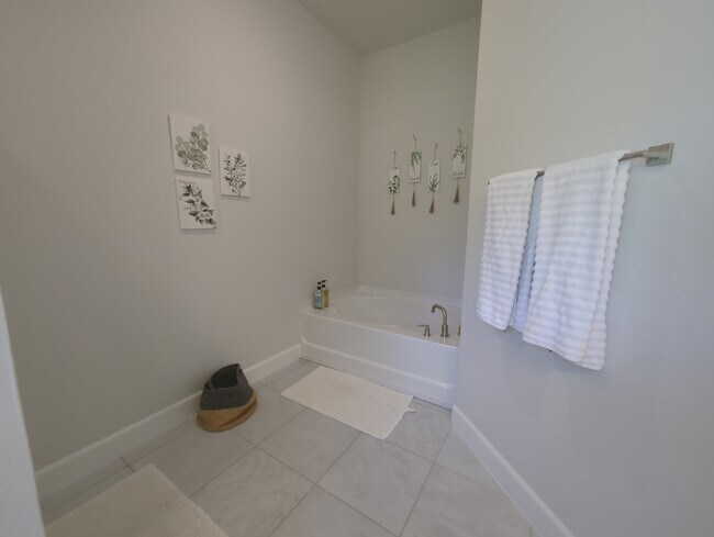 Building Photo - 980 Ibis Cir