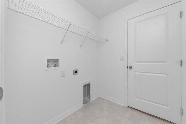 Building Photo - 346 Rustic Rail Dr