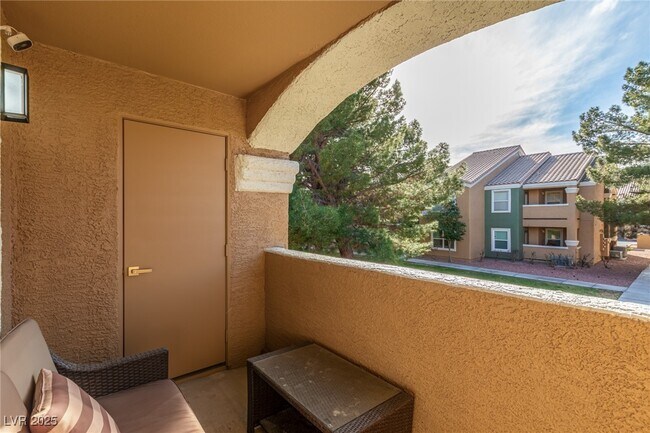 Building Photo - 8101 W Flamingo Rd