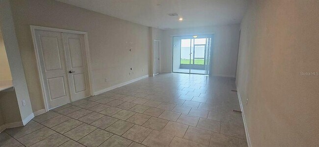 Building Photo - 212 Bergamot Lp