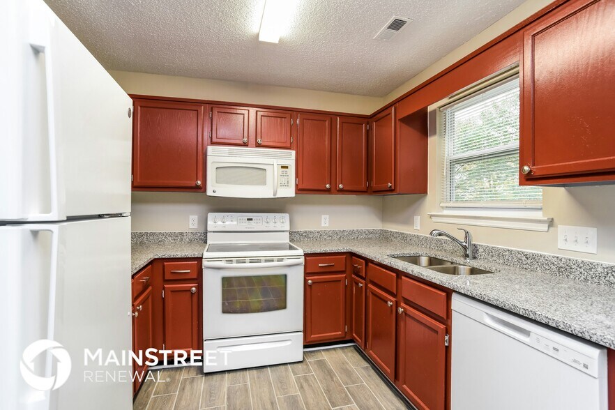 Building Photo - 9601 Farmridge Ln