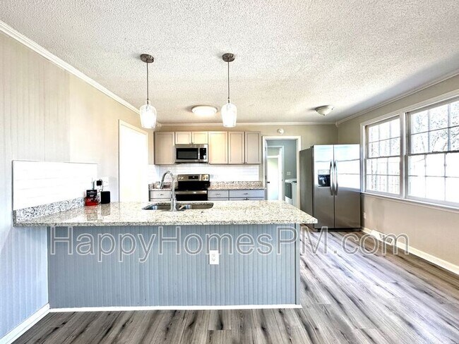 Building Photo - 6 Duck Pond Ct