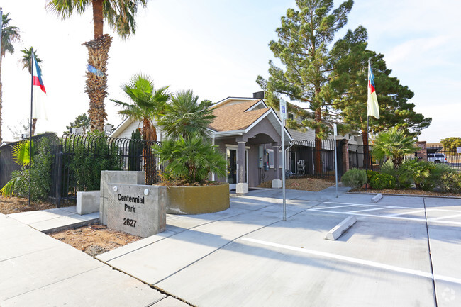 Building Photo - Centennial Park Arms Apartments