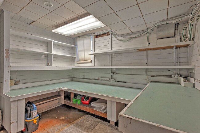 Building Photo - 4bd/1.75ba Seattle House