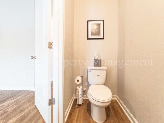 Building Photo - 7626 Knightbell Cir