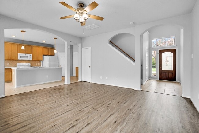 Building Photo - 26 Valewood Pl