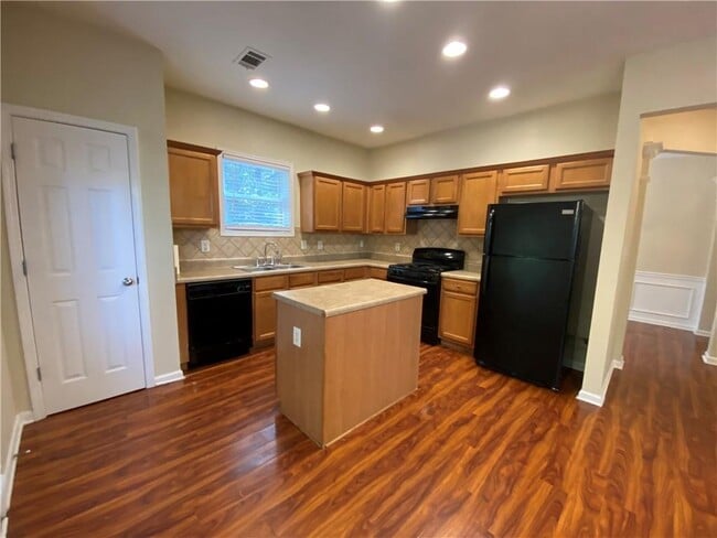 Building Photo - 3367 Harvest Ridge Ln NE