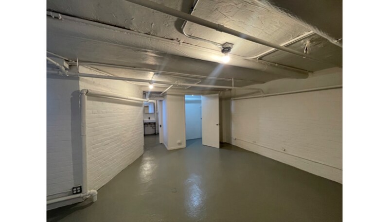 Building Photo - 127 Seward Ave