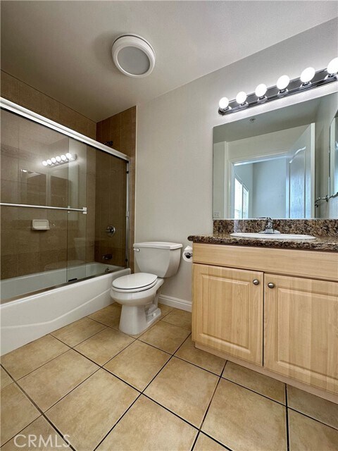 Building Photo - 555 E Santa Anita Ave