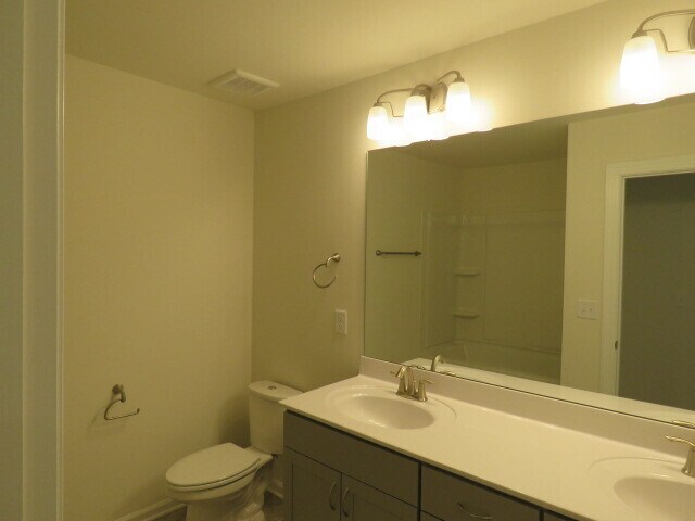Building Photo - 114 White Crane Ct
