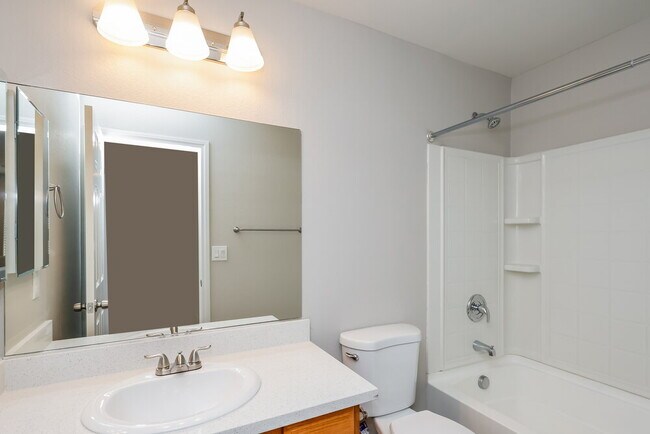 Building Photo - 7543 Holiday Hills St