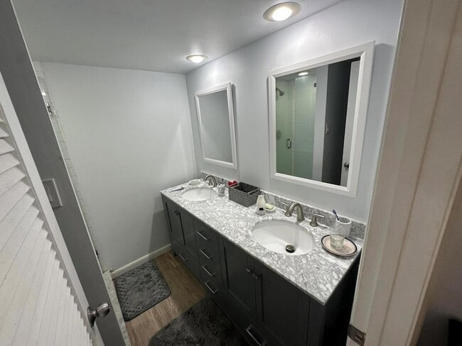 Building Photo - 246 Charter Way
