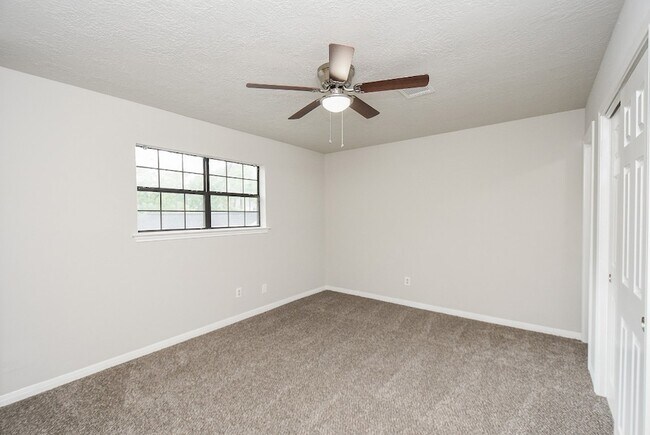 Building Photo - 1723 Big Horn Dr