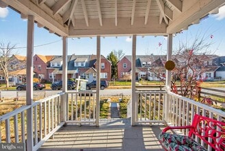 Building Photo - 1118 Sterling Ave