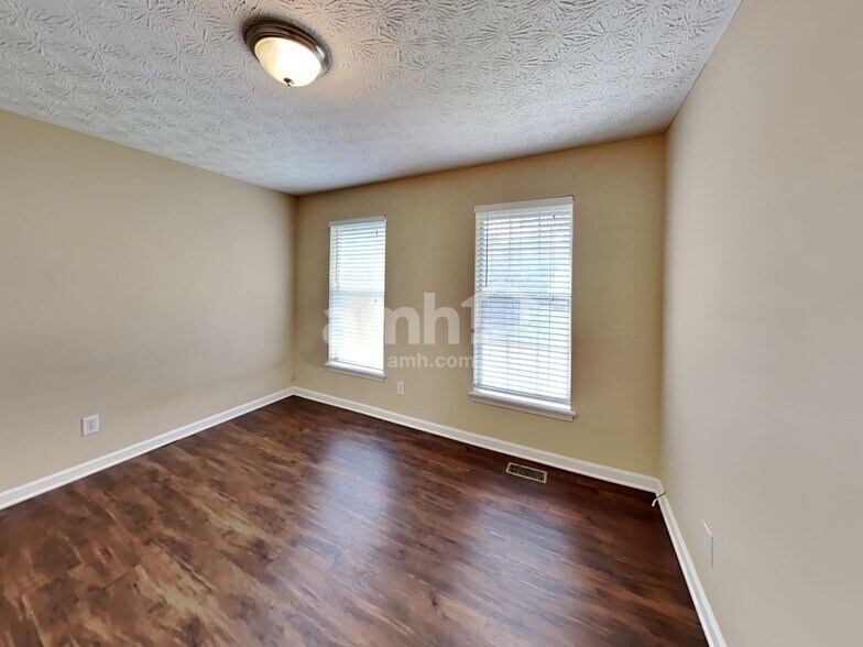 Building Photo - 4689 Rippling Brook Ct