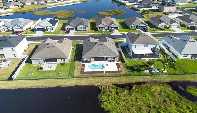 Building Photo - 5771 Marsh Landing Dr