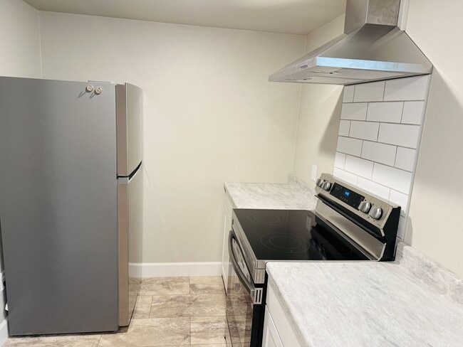 Building Photo - BRAND NEW REMODEL