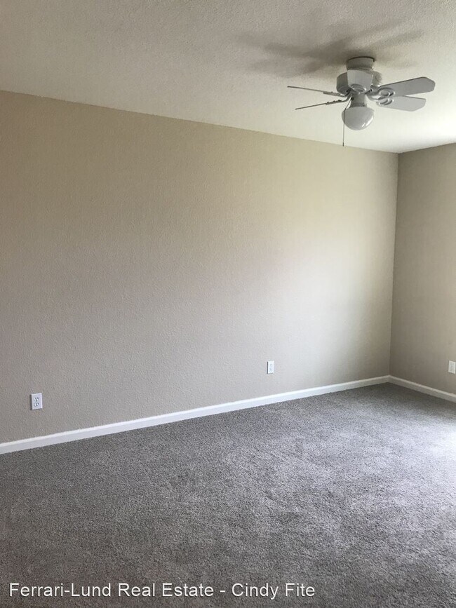 Building Photo - 4 br, 2 bath House - 17750 Wood Leaf Ct.