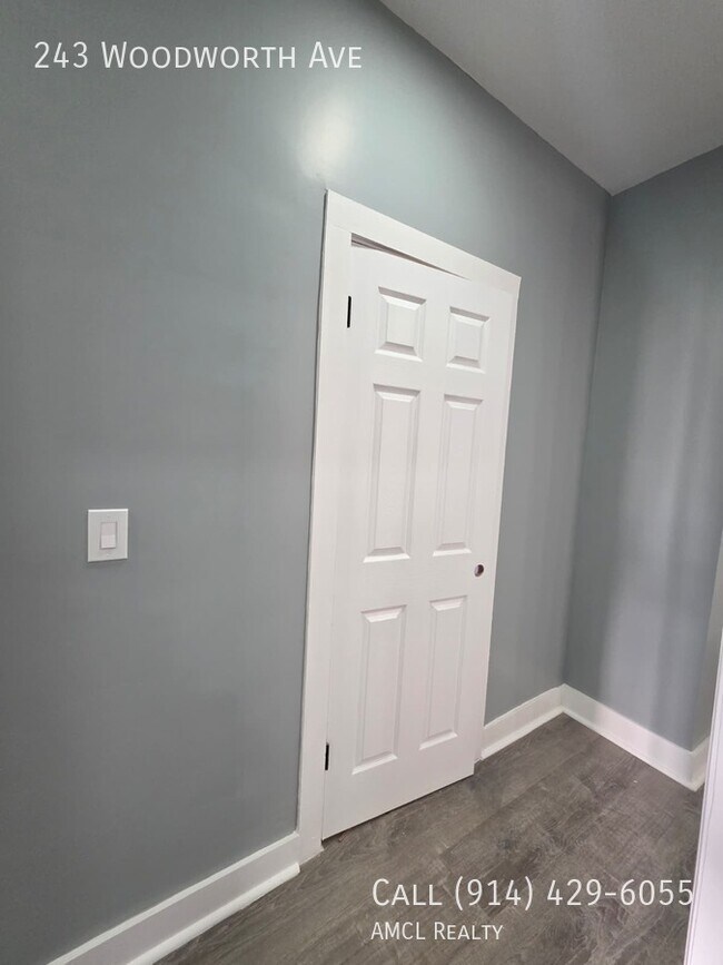 Building Photo - 243 Woodworth Ave