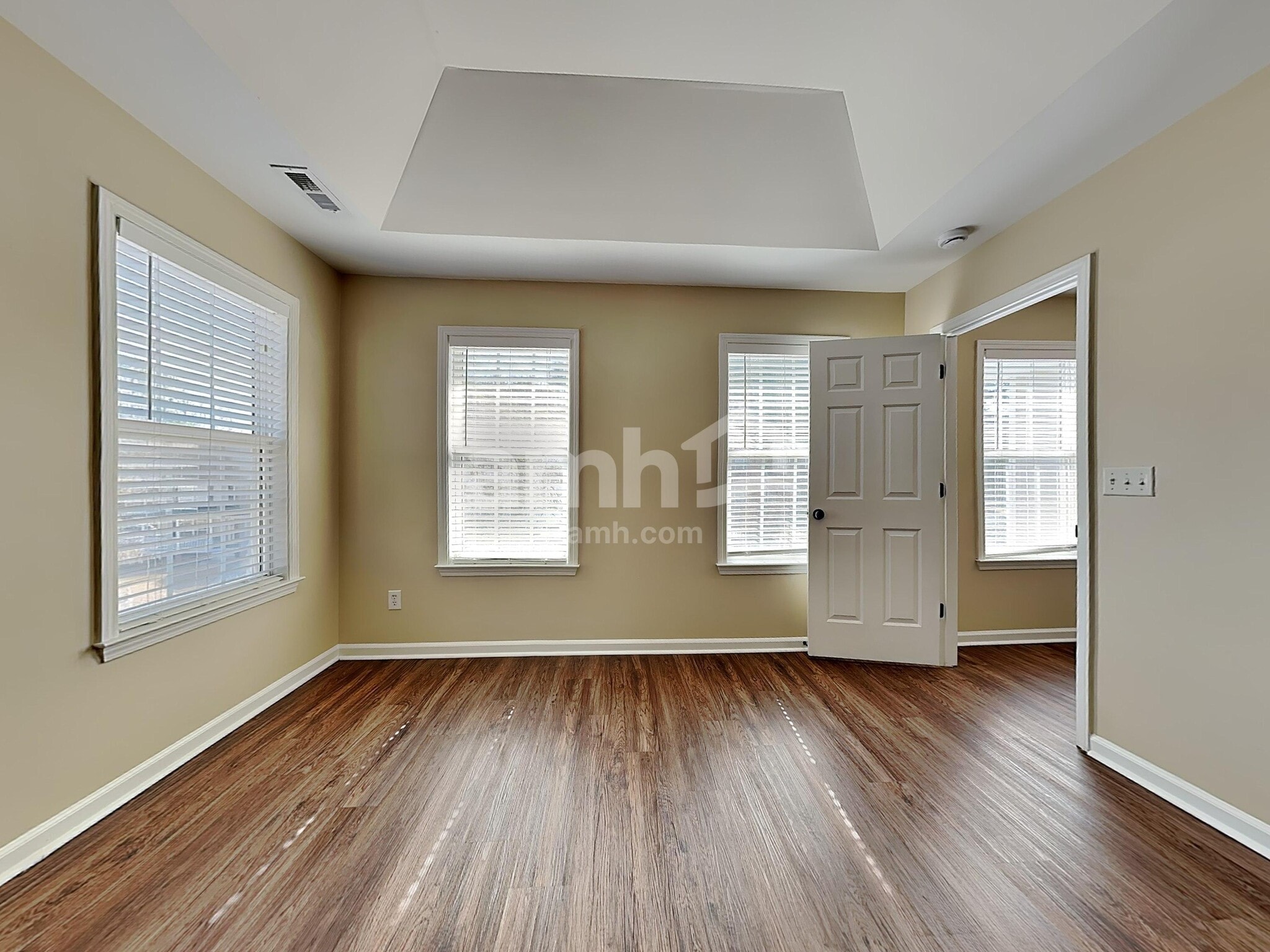 Building Photo - 6300 Willowdell Dr