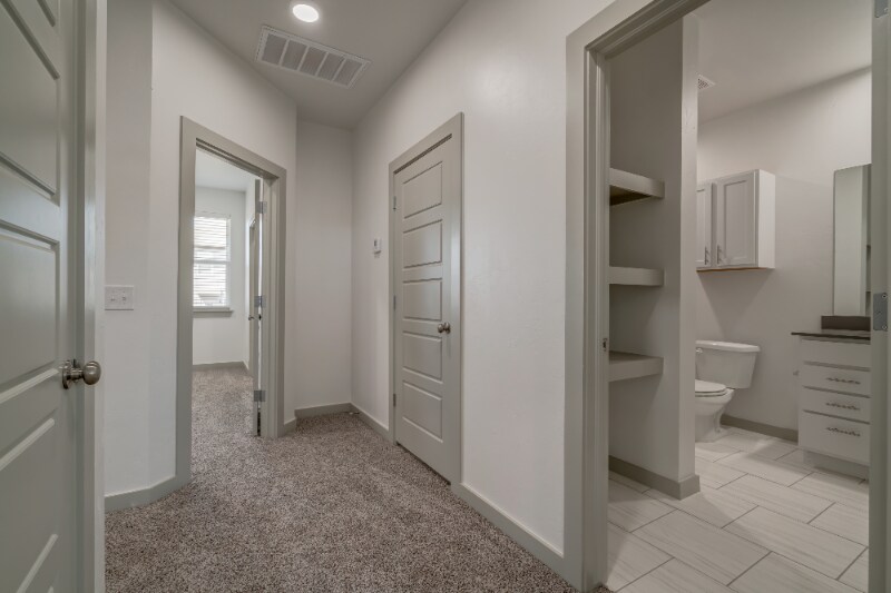 Building Photo - 13518 Vinita Dr
