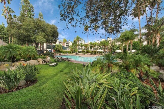 Building Photo - 21400 Burbank Blvd