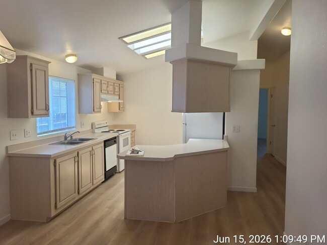 Building Photo - 1240 Partridge Dr