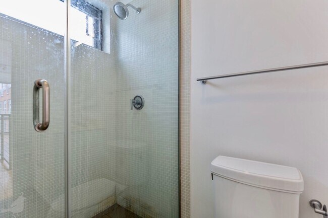 Building Photo - Amazing Two-Level Loft in the Heart of the...