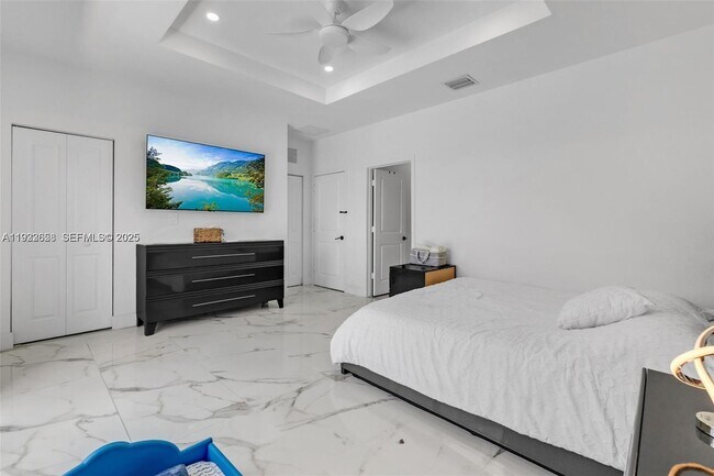 Building Photo - 11939 SW 241 Ter