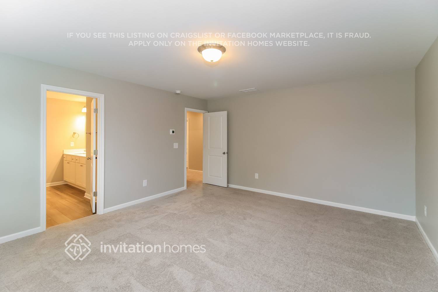 Building Photo - 2084 Boxwood Cir