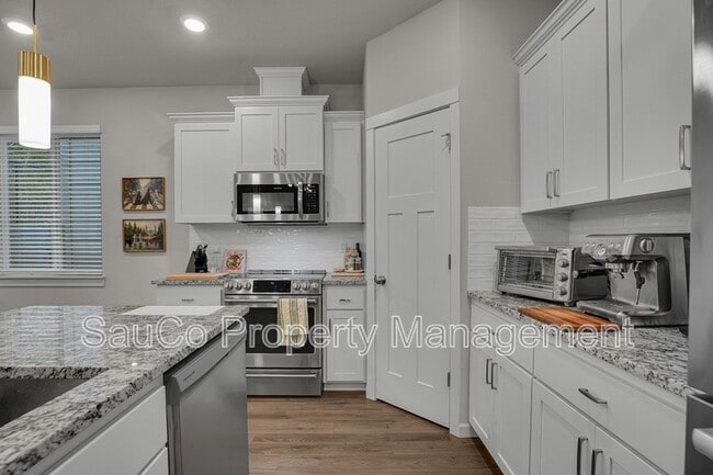 Building Photo - 1483 19th Ave