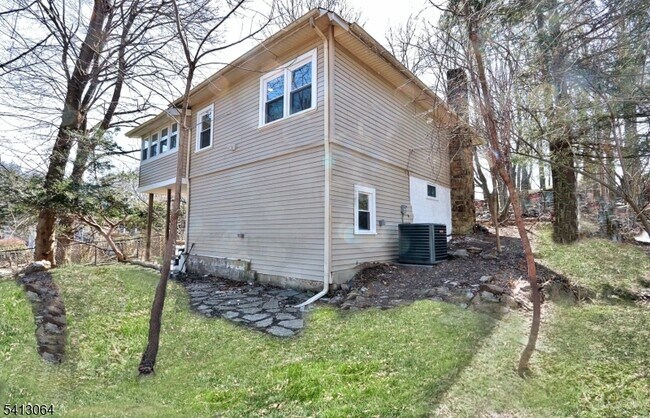 Building Photo - 75 Nolans Point Rd