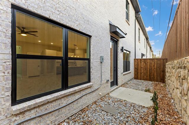 Building Photo - 2378 Usman Dr