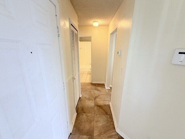 Building Photo - 3453 NW 44th St