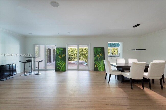 Building Photo - 4404 Alhambra Cir