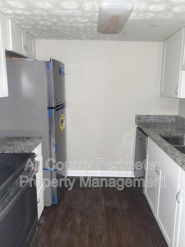 Building Photo - 1867 Myrtle Dr SW