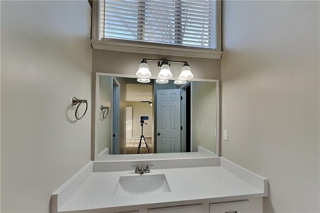 Building Photo - 4440 Coventry Ct