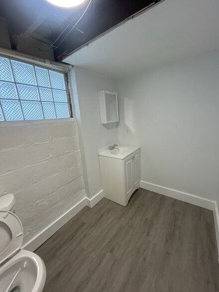 Building Photo - 243 13th St