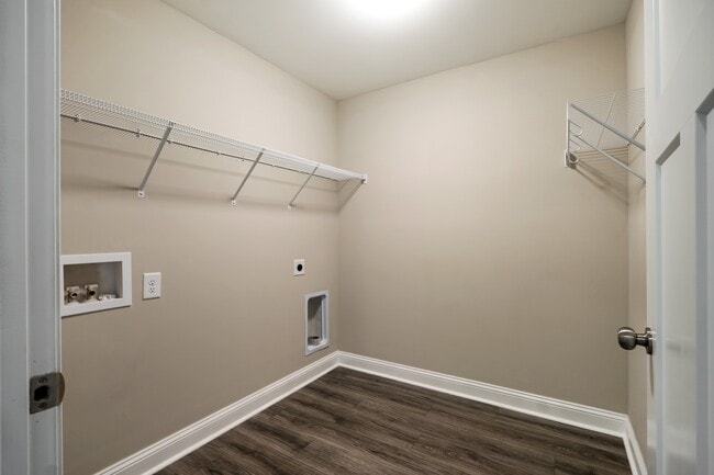 Building Photo - 830 Ducks Lndg