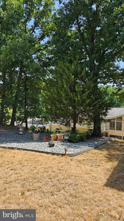 Building Photo - 1511 Jomar Dr