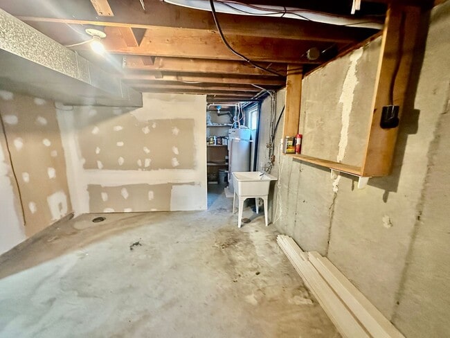 Building Photo - 3907 E 11th Ave