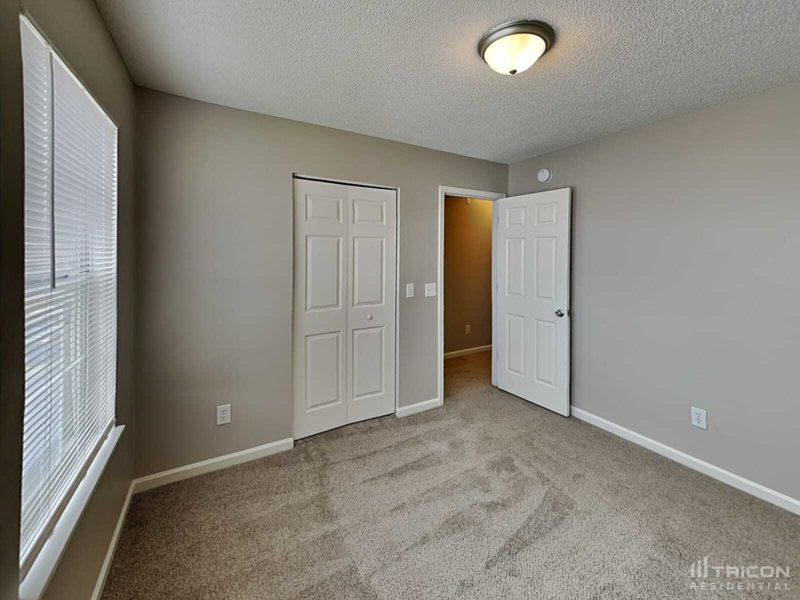 Building Photo - 149 Fox Grove Cir