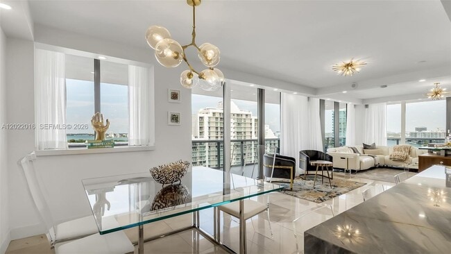 Building Photo - 5875 Collins Ave